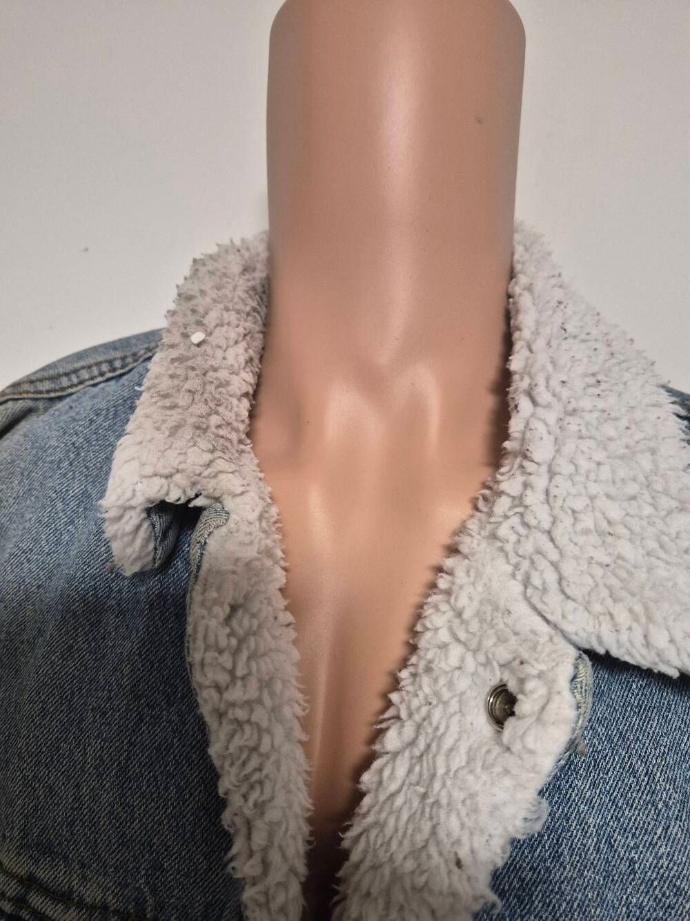 Levi's denim jacket - Picture 3 of 13